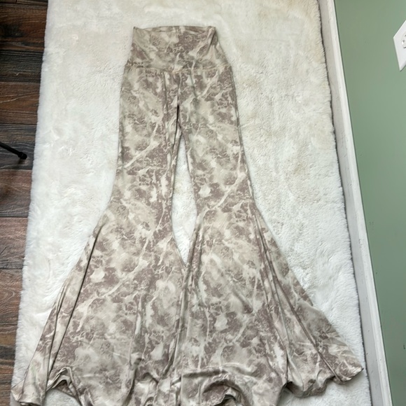 Phil love, bellbottoms pants, small - Picture 1 of 4